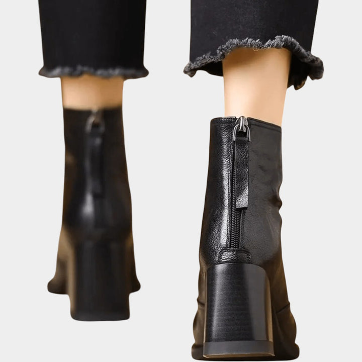 Rēzija - Elegantie ādas zābaki