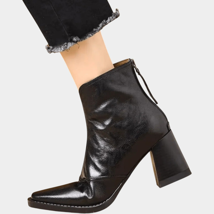 Rēzija - Elegantie ādas zābaki