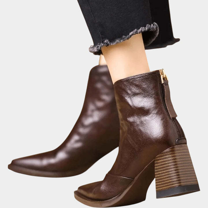 Rēzija - Elegantie ādas zābaki